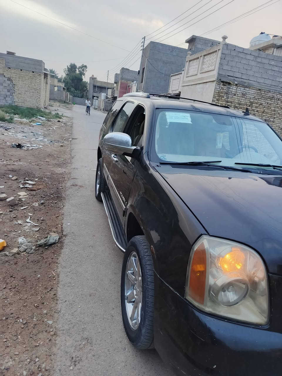 السلام عليكم جمسي موديل ١٤مكينه ٨ستندر سياره حلوة رقم بغداد للبيع سعر ١٨٠ورقة بيهه مجال قليل  للشراي يتصل ع رقم
***********

