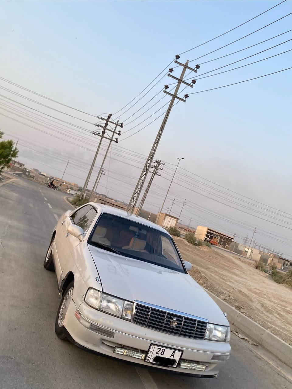 السلام عليكم للبيع بطه موديل 1992 سياره كفاله كص ونقل وأصوليات وتحويل مكينه كير جدد وكفاله حداده جديده سنتر لوك سياره نضيفه وحيل حلوه مال بيت مكينه 2500 رقم نجف أنكليزي تحويل ثاني يوم سنويه لل 2031 مشروع وطني السعر 48 وبيها مجال مكان بصره قضاء المدينه الاتصال***********
