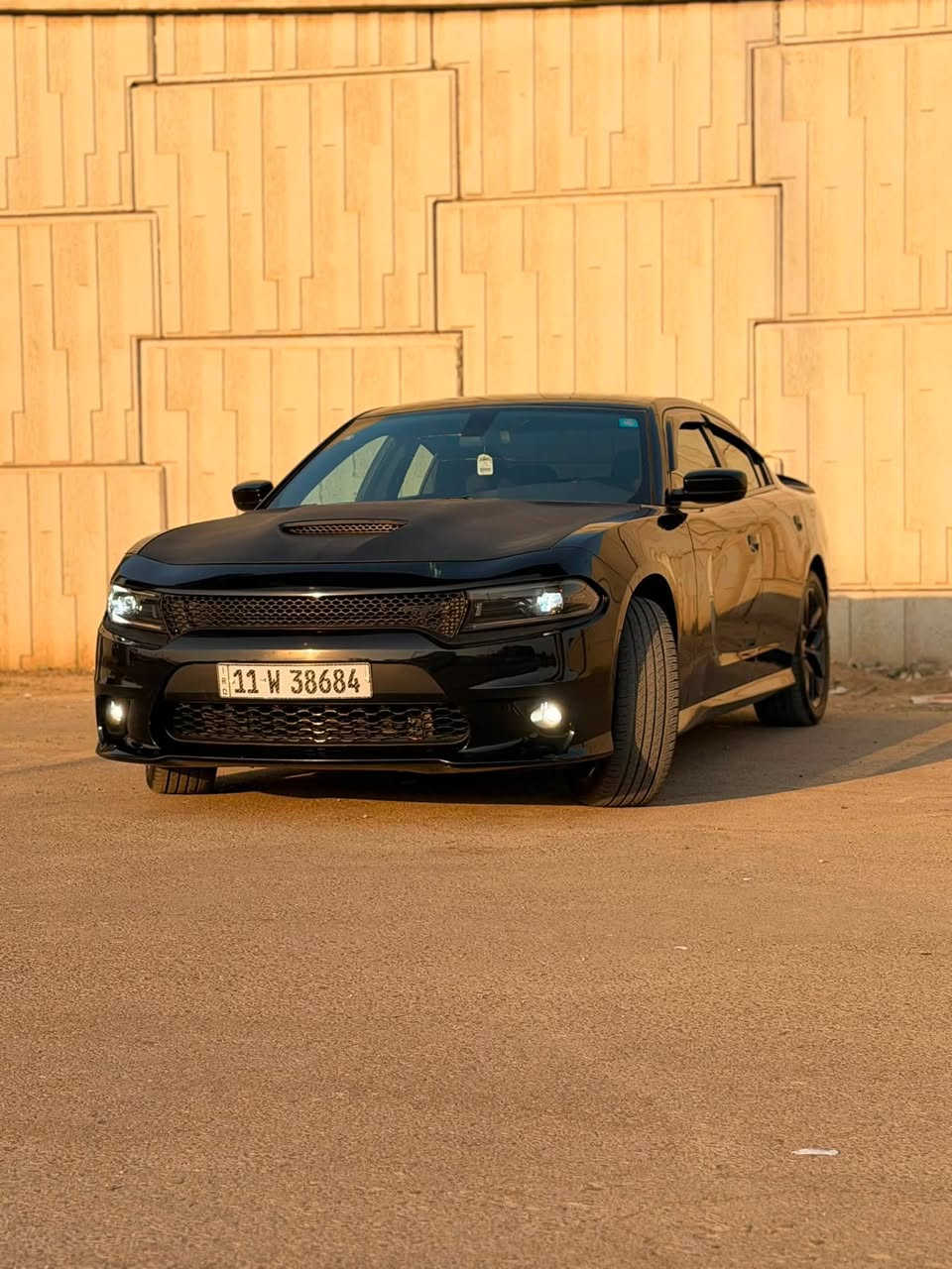 للبيع دودج تشارجر SXT موديل 2023 🔥
🚘 Dodge Charger SXT 2023
🇺🇸 وارد أمريكي النداء الاخير
⚙️ محرك 6 سلندر
📍 السيارة موجودة في بابل
🔢 رقم بغداد
📏 الممشى: 20,000 ميل فقط
🖤 اللون: أسود
✨ محدثة شكل GT بالكامل
🛞 ويل gt اصلي
💡 إضاءة LED
🪶 سبويلر رياضي
🔥 شكل رياضي مميز جدًا
👻 بدون ايرباك السياره

السيارة نظيفة ومعتنى بيها، والممشى قليل بالنسبة للموديل، والصور توضح حالة السيارة. حادثها كلش بسيط بيها بارد ع كد شبر ومكحل بالجاملغ الامامي الايسر وشخوط بالباب الخلفي اتصلح وانصبغ ع كده ورشيت الباب كله كلير 

💰 السعر: 23,800 دولار 
للاستفسار ***********
