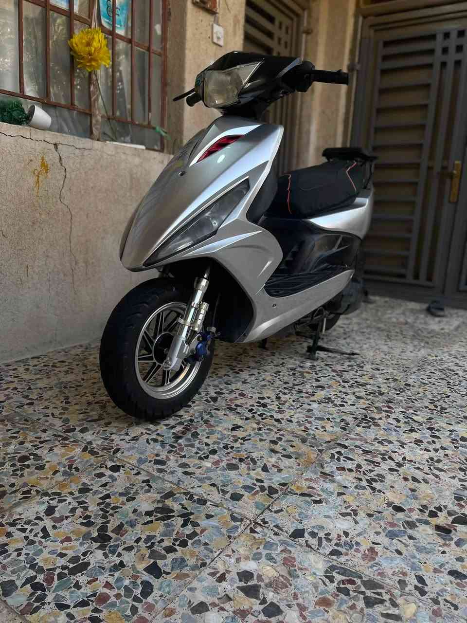 السلام عليكم ماكس مضلع كابريته للبيع او مراوس امكينه كفاله برغي ما مفتوح بيها تجي وتشوف الدراجه بيها نقوصات ستان نص ودسكات للبريك الامامي ولسلف مرات يشتغل ومرات لا تجي انطيك وياها سلف رياضي  ومن هسه اكلك الكفرات تجاري البلاد موجودات مكانها بصره خمسميل للستفسار *********** ولسعر (700) وبيها مجال للطيبين
