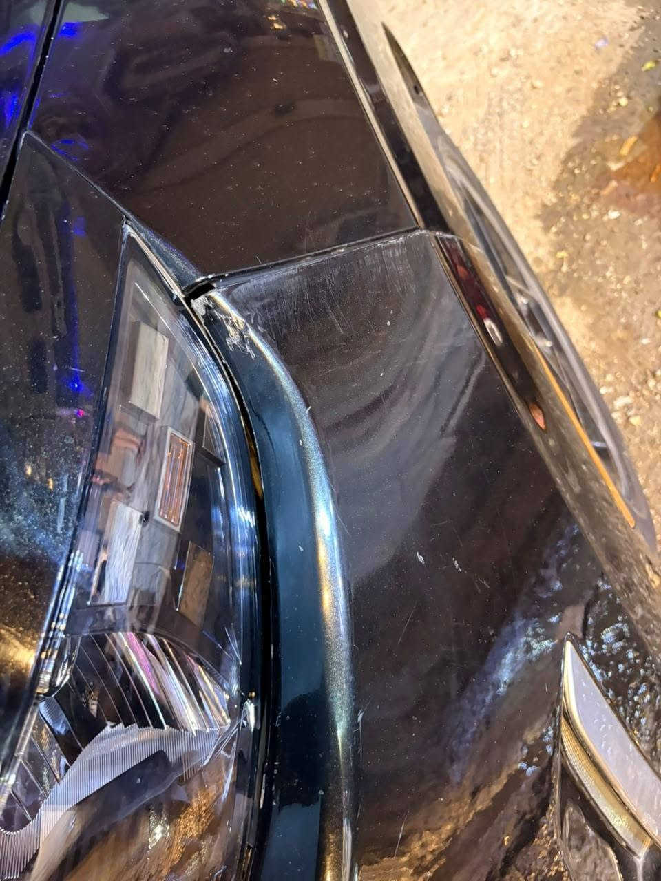 السلام عليكم
صول 23
فول مواصفات Sلون اسود
بدون رقم فقط منفيس بيه
سيارة جاهزه تخم تاير باتري جديد
السعر 120 بيه مجال قليل
المكان بغداد الجديدة شارع المسيح
***********

نص مكتوب في الصور:
- ***********