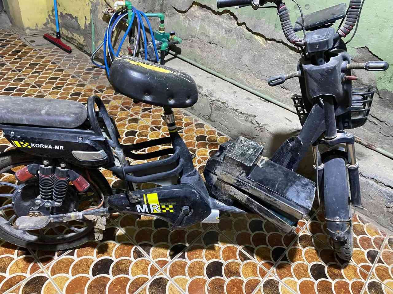 دراجة كهربائية • بطاريتين • شغلتين