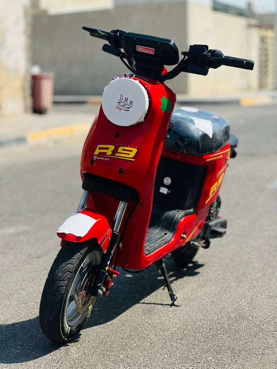 سلام عليكم R9ونلي للبيع دراجه جديده ماا ماشيه قليل بطاريات شرط الفحص تجي وتشوف بعينك رايدهـا 440وبيهـاا مجال للشراي اتصل وستفير اكثر مكاني الزبير ***********
