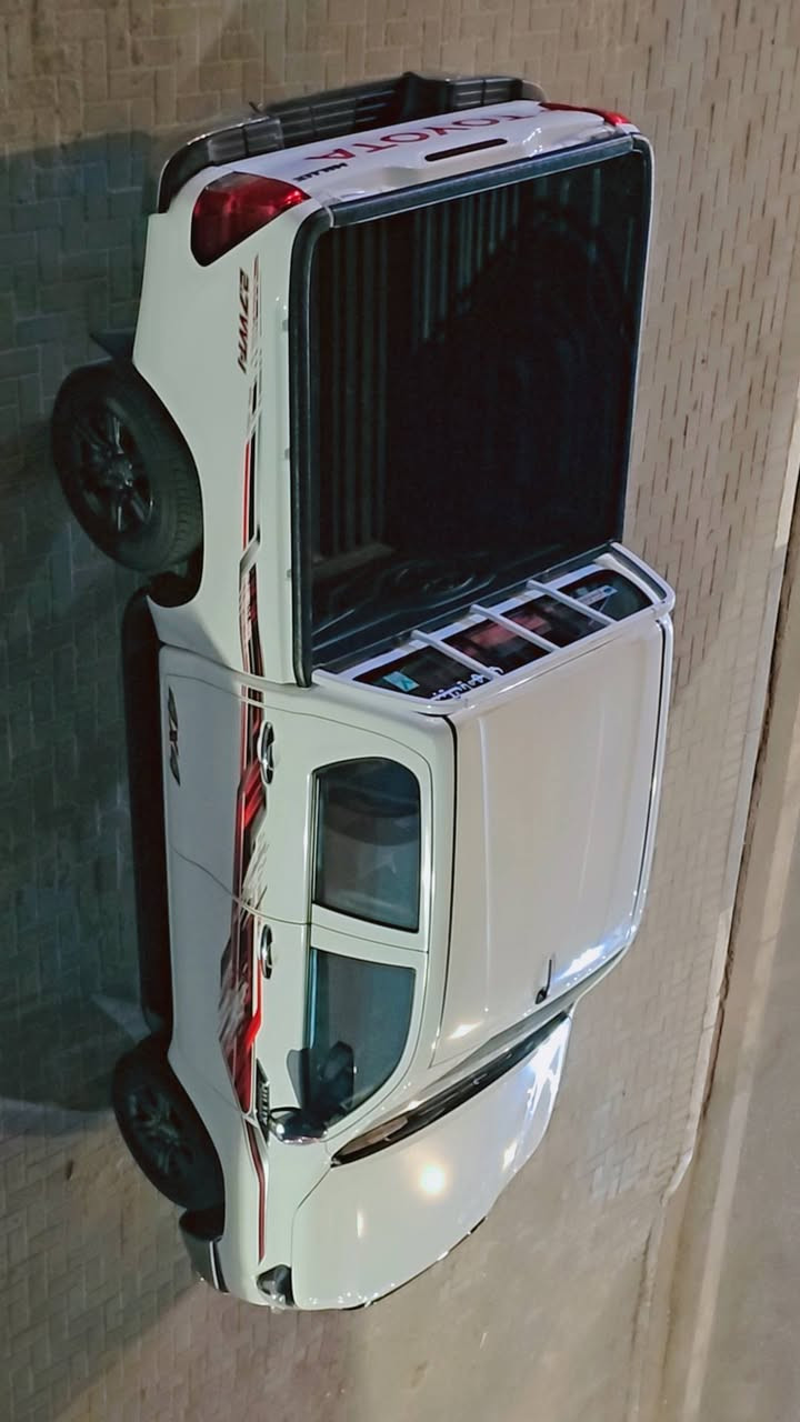 السلام عليكم 
تيوتا هايلوكس فور ويل 4×4
موديل /٢٠٢٣ نص فول .
مكفوله عدى رصعه بسيطه بالمدكر الخلفي وساحبه وحته بالجهاز صعوبه تبين 
السعر /٢٩٥ //^وبيه مجال قليل
كير/اوتماتيك
محرك /٤سلندر٢،٧٠٠ بانزين 
رقم /بصرة باسمي 
ماشية/ ٥٣ الف 
العنوان / بصرة شط العرب 
للاستفار اتصل اوخاص 
***********
***********
واتساب على رقم 
***********
