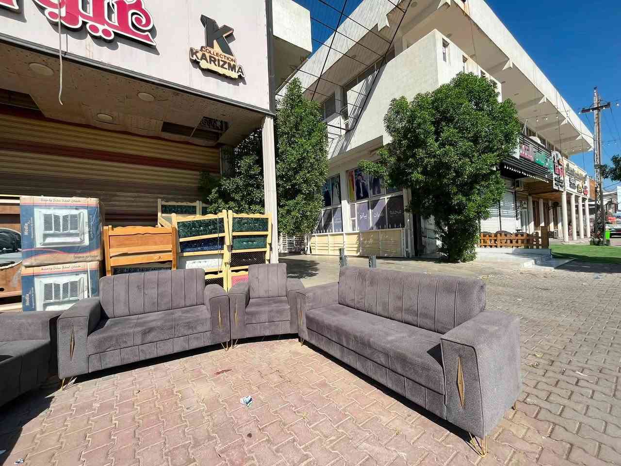 السلام عليكم
تخم مودرن عدد ٣ نظاف مابيهن اي ضرر سعر مناسبه مكان بعقوبة شارع تحرير بهرز مجاور قاعات بيانو مقابيل مستشفى الحياه استفسار ***********

