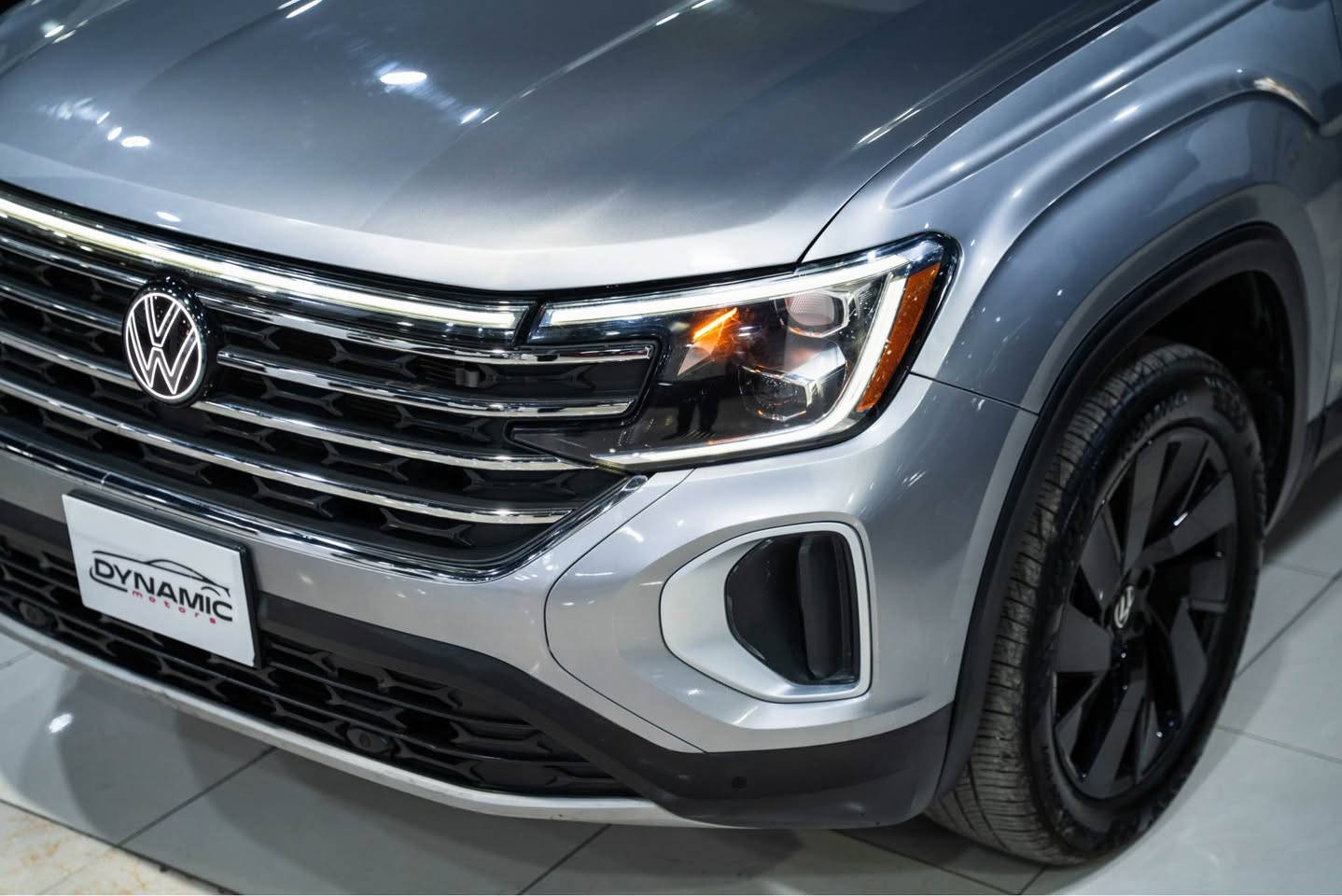 2024 VOLKSWAGEN ATLAS, 2.0T SE TECHNOLOGY

موديل: 2024
وارد : امريكي 
مواصفات :SE -
‎عدد الأميال : 18,000ميل
الون : سلفر
الون داخل ؛ اسود
‏‎سلندر :  V4
‎ صبغ :  ٢ قطعة بدون داخل  
ارباك : فقط بردة
سيارة رقم موقط ٣ شهر بي مجال
مكان اربيل شارع حديد و خشب معرض دايناميك موتورز
‏‎من المعلومات الرجاء التصل علي وتس اب
سعر جدا مناسب 🔥🔥🔥📲📲
                                                                                              *********** -
============== أربيل, العراق

