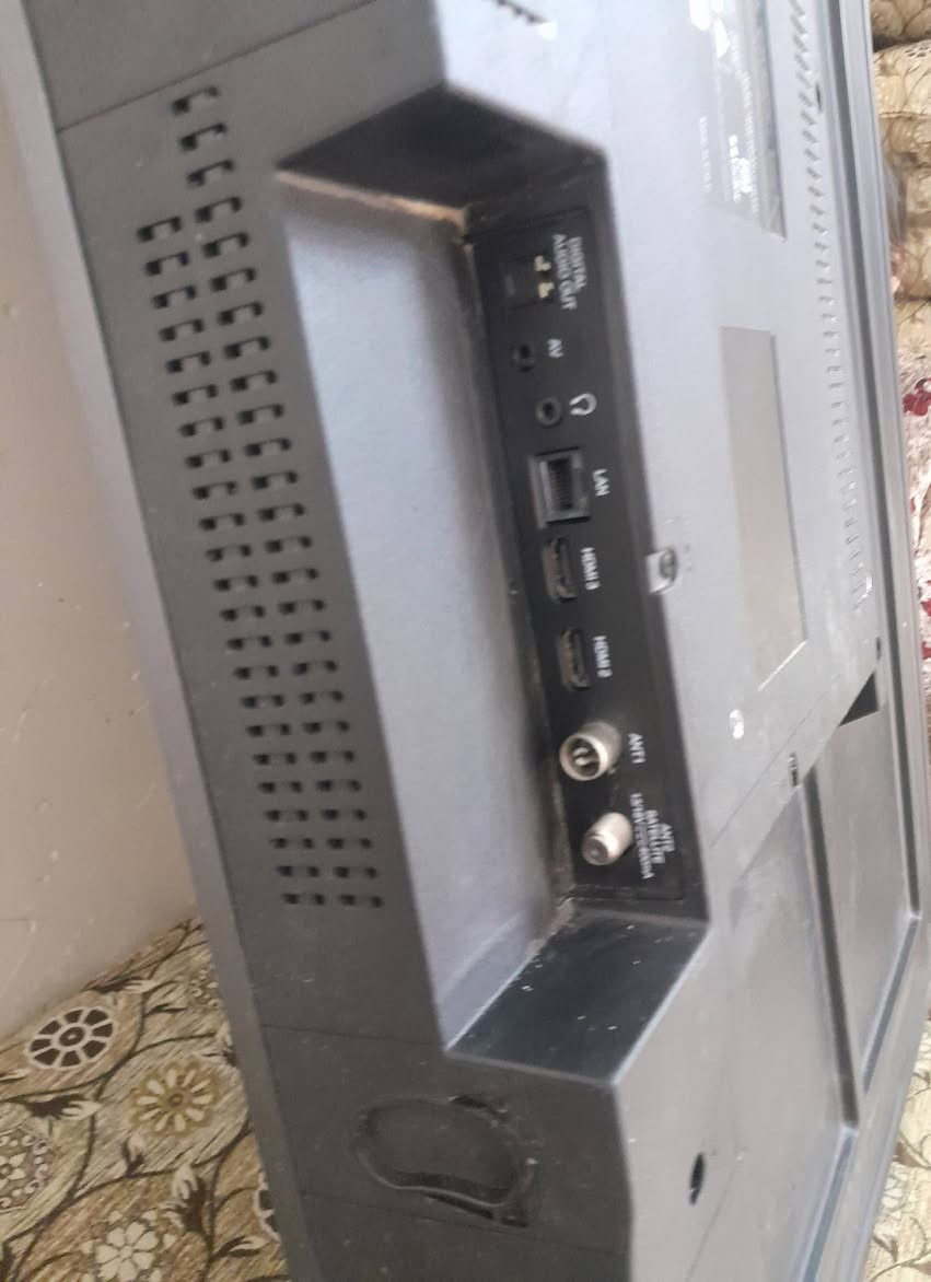 شاشة ٥٨ • مكسورة • نت ودش