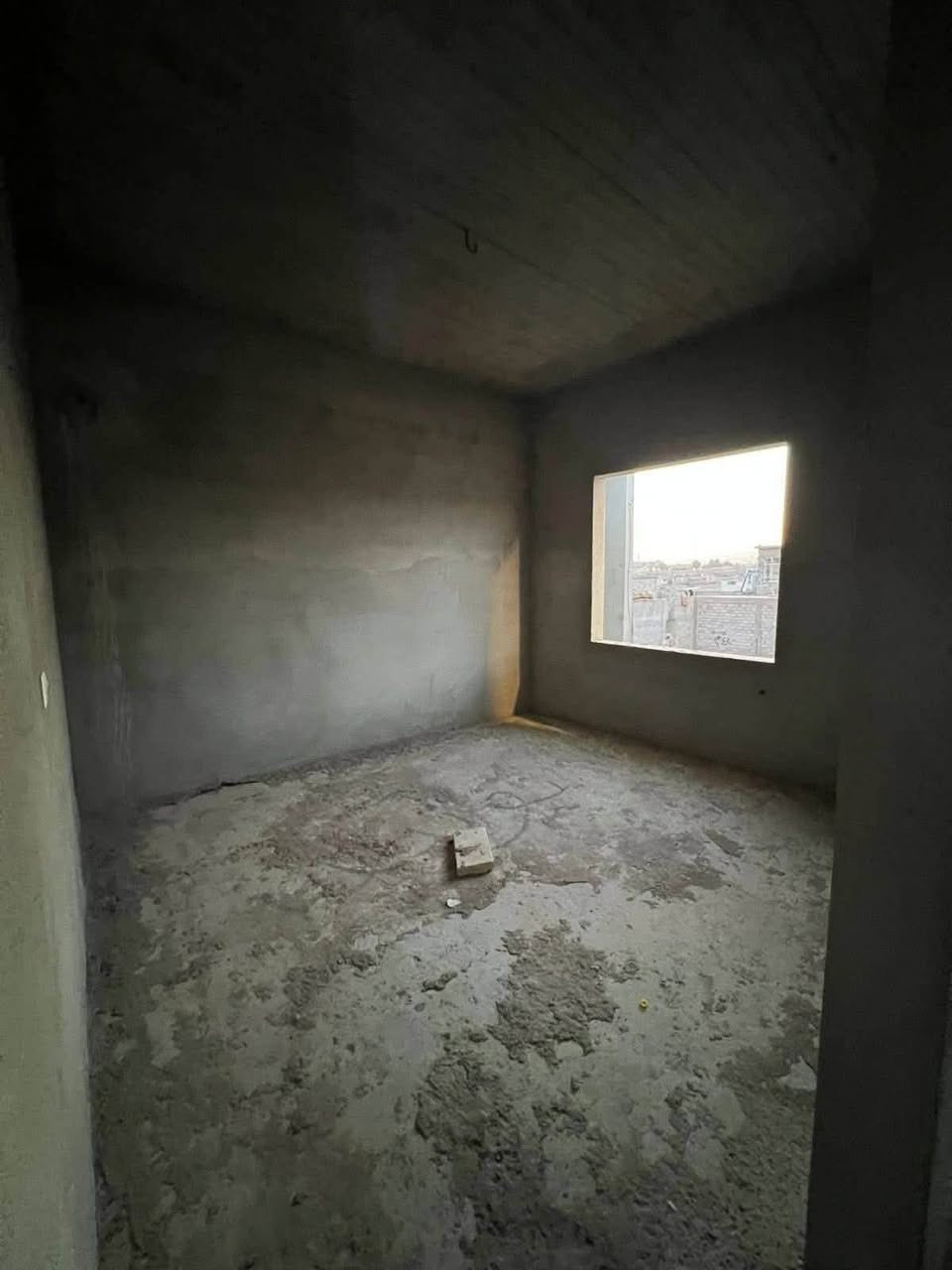 بيت 🏡 طابقين للبيع.    في حي القوسيات
خلف معمل 🏭 غاز التوفيق   

المساحه.   110. متر مربع 

وجها.    10.  م نزال.   11.   م

طابق الأول يحتوي  عله استقبال مطبخ.  غرفه نوم 🛌.  مشتملات.  خارج داخل. 

طابق الثاني يحتوي عله ثلث غرف نوم 🛌.  مشتملات 

خدمات ماء 💦 كهرباء ⚡️. قريب من التبليط 

سند زراعي ملك صرف.   نموذج.   25. وصل بلديه من الشرعي مباشر 

الدار 🏠. بناء 🔨. حديث.  ألفين.  2025. 

اتجاه.  قروب تام ☀️ 

السعر. ( 55 ).  بي مجال 

‏الاستفسار بالأرقام 

       ***********

***********
