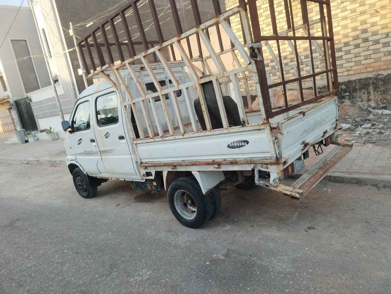 من رخصت الادمن المحترم
السلام عليكم سياره للبيع 
 جنبي حمل دبل قماره البدي الطويل 
مكفوله من ضربه وصبغ وشواصي جدد
 كير ومكينه ونجي سته سلندر 
رقم بغداد ألماني وسنويه عظم مصفرع غرامات 
اخوان ماواصلين راعيه 
تكفل سرقه وعشائر 
مكاني نجف الاشرف 
السعر 18وبيه مجال قليل حك الجيه 
بيع هل موجود 
اذا اكو مراوس سياره حسب القناعه 
كيه بسته عبريه 
اخوان الشراي يتصل 
غير متواجد على فيس 
***********

