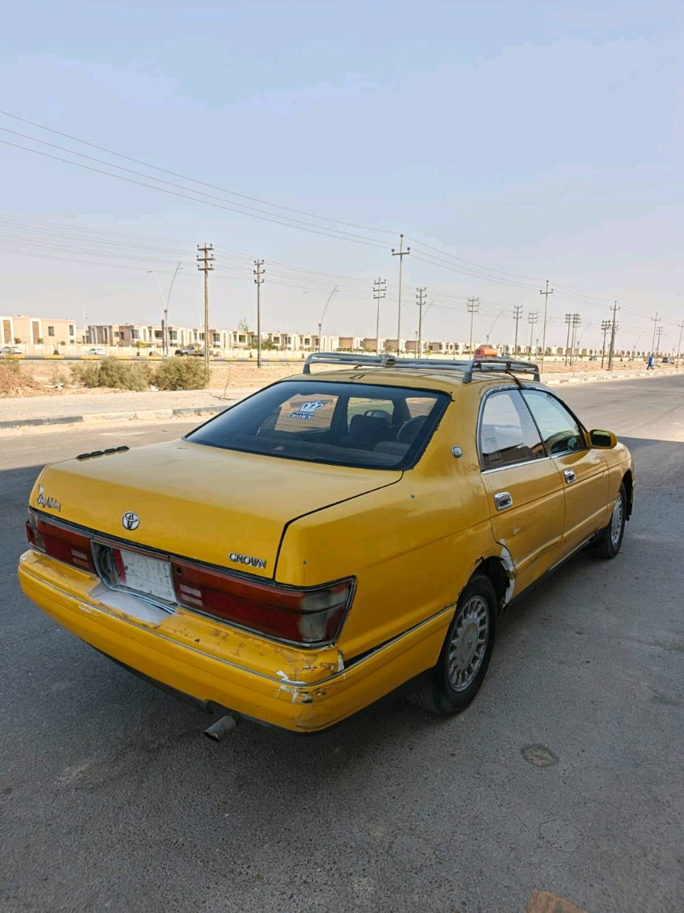 بطه كراون موديل 2000 مكينه ثنين و نص بيه صوت كير كفاله عنوان تنومه سياره حلوه و نضيفه و مرتبه سعر 15 و بيه مجال معتاز و مستعجل على بيعته مكلف بالنشر و هذه رقم راعيه ***********