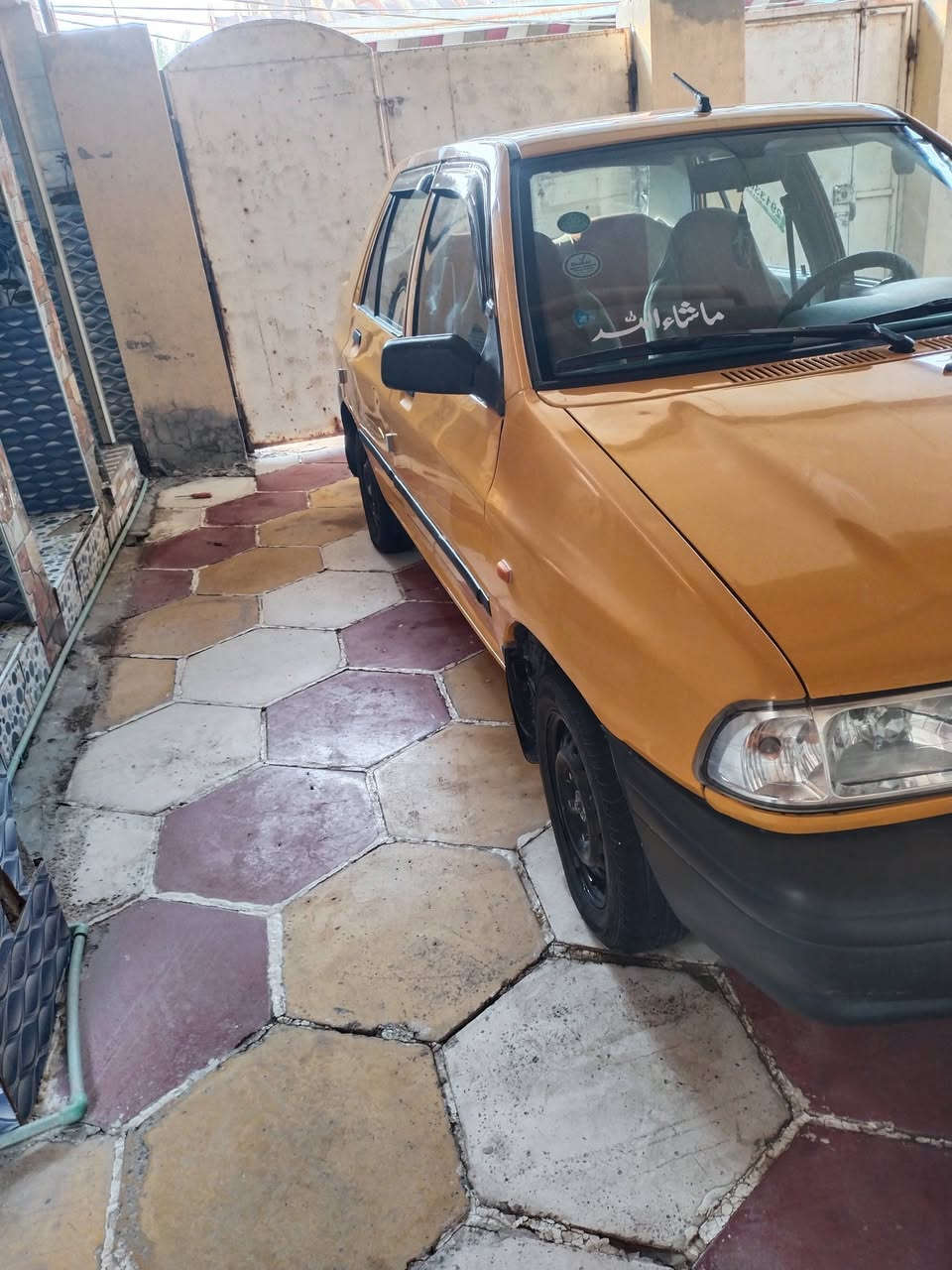 السلام عليكم عندي سايبه للبيع موديل 2018 سياره جاهزه من مكينه وكير وحداديه وتايرات جدد وباتري سنويته ماصاقطه ل2028 ومداور ثاني يوم واي استفسار هاذ رقمي ***********
