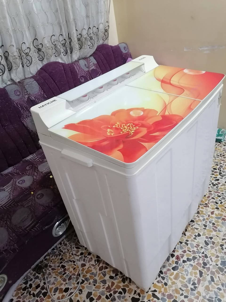 غساله هيتاشي جديده حجم 20 كيلو سعر ١٢٥ الف ***********

