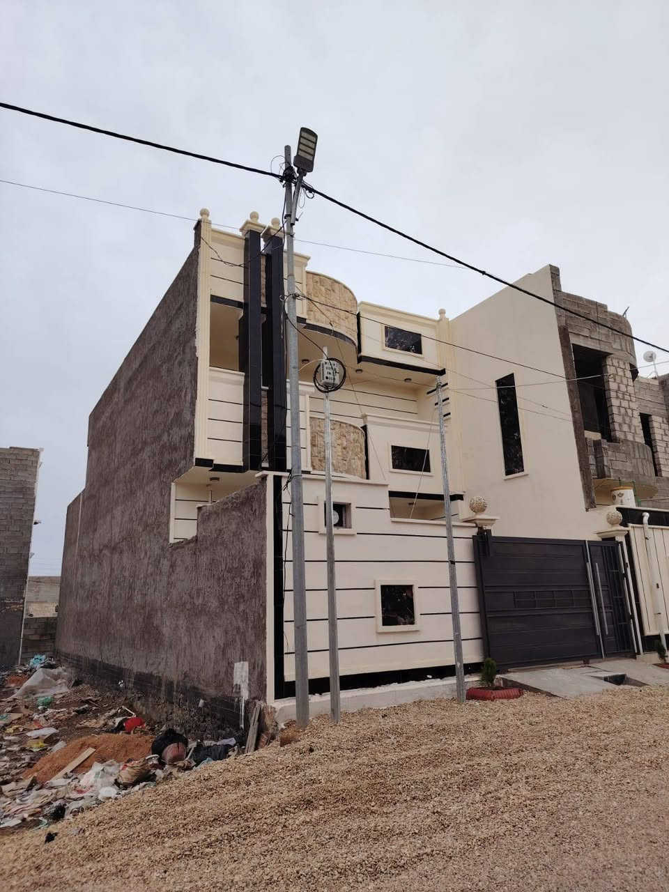 اللهم صلي وسلم وبارك على سيدنا محمد
الجمال يبدأ من الأساس والأساس السليم يحتاج إتقان 
متخصصون في تركيب أحدث ديكورات السيراميك بأعلى معايير الدقة والاحترافية 
لماذا تختارنا 
دقة متناهية تصاميم عصرية متانة وضمان 
للتواصل والاستفسار [***********]
