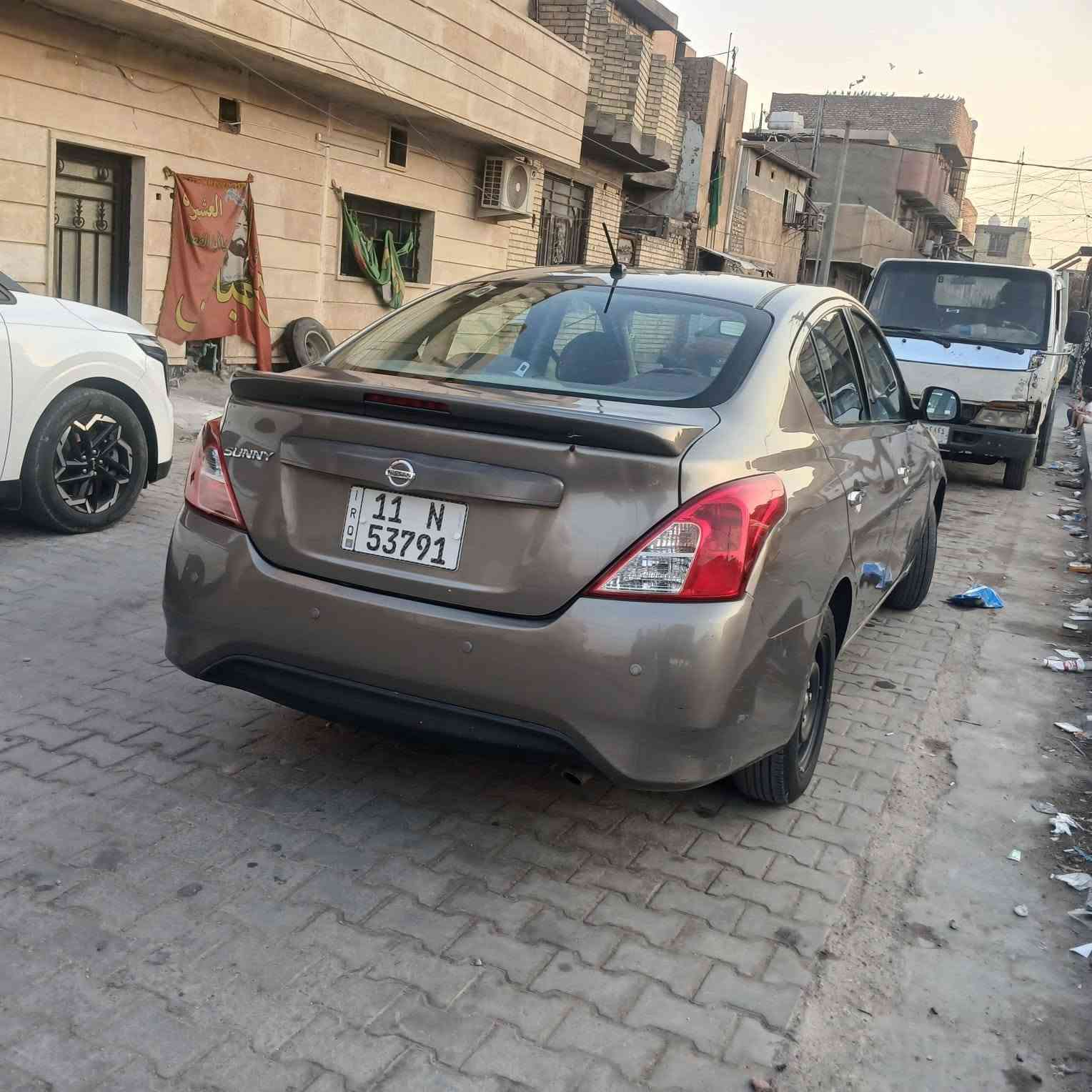 السلام عليكم
موديل 2019
رقم بغداد بأسمي 
ماشية ٧١ الف قابل للزيادة ادامة كاملة صدر تخم تاير منظومة بانزين 
بيهة بارد باب خلف السايق 
المكان بلديات 
السعر بدون عملة من الاخير ٩٥ 
الشراي والجاد بلشراء يتصل 
***********

