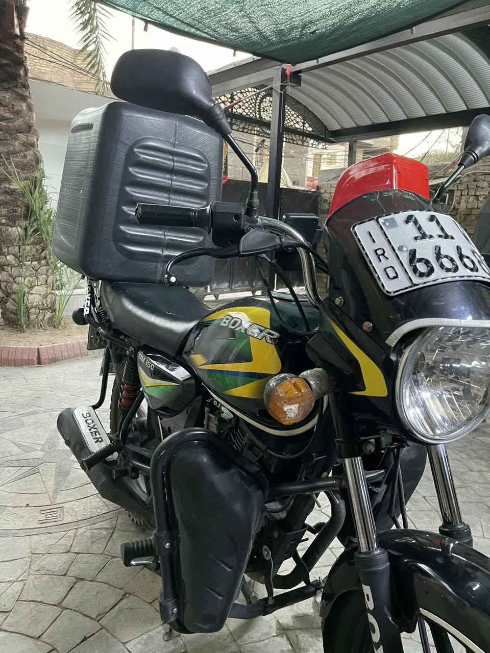 السلام عليكم بوكسر مديل 23 دراجه حلوه مكينه مفوله عليها ادامه كامله ترايك للبصره جيب تمر وتعال رقم وسنويه تحويل ثاني يوم سعر 1900 بيها مجال مكان بغداد *********** واتساب فقط
