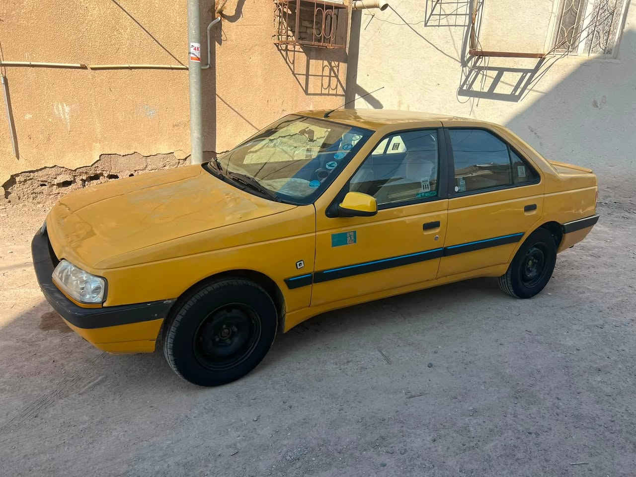 السلام عليكم…
بيجو 405 رقم الدولي جديد البصرة هزه جديدة سنوية تنتهي 2030 سيارة ب إسم اخوي تحويل مباشر سيارة مكينة وكير جديد حدادية امامي خلفي خير من الله سيارة معمرة خياسات دواير جاملقات وقمارة تبريد واحد ع واحد كهربائيات واحد ع واحد سيارة مال جناي ماتعب وشراي أنا بخدمتة 

عنوان البصرة ابو الخصيب 
سعر 30 
الرقم ***********
