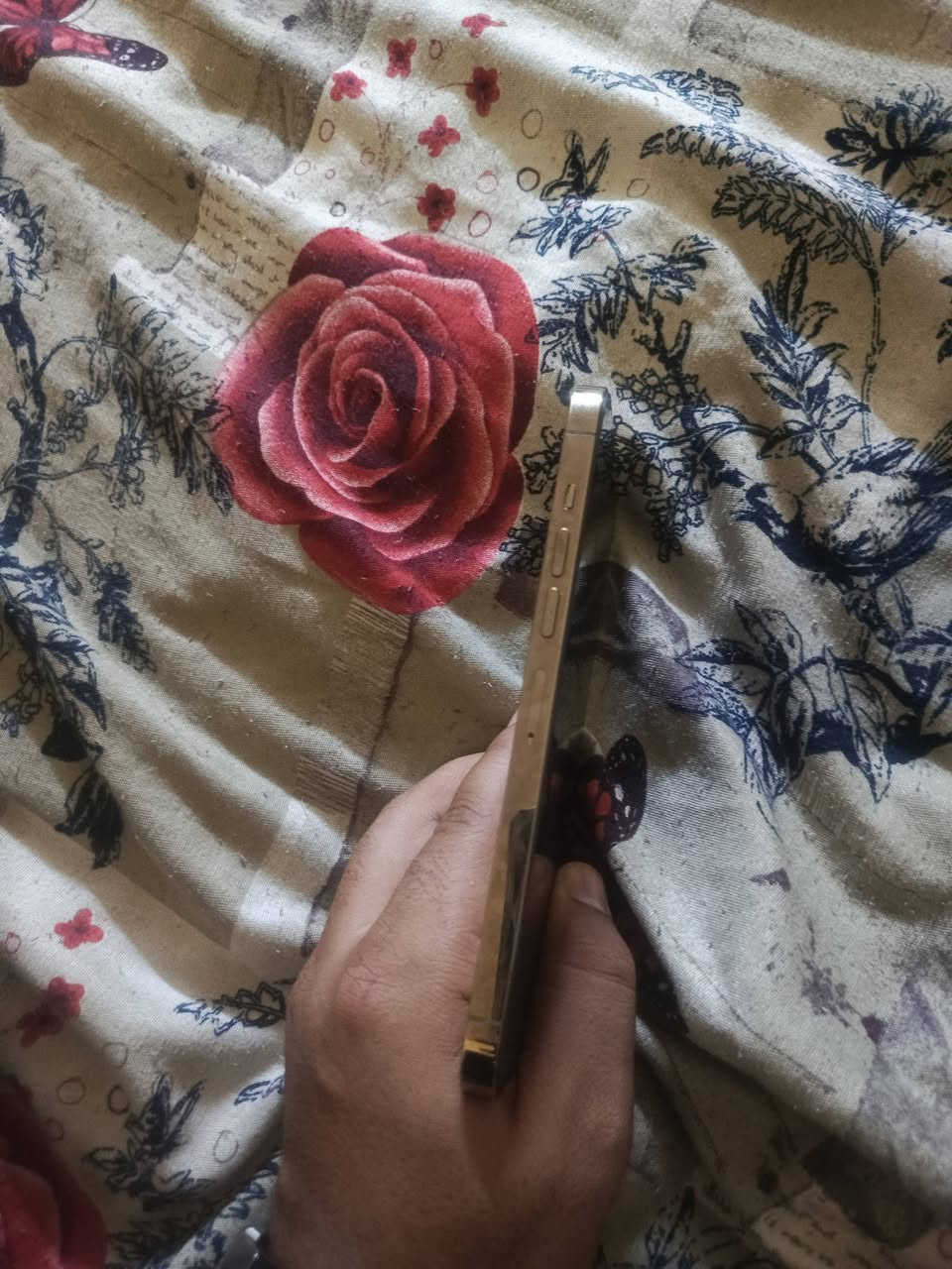 سلام عليكم 13برو ماكس ذاكره,,, 256جهاز جديد مكفول بطارية,
86جديد لوك السعر 750قفله العنوان بغداد المدينه استفسار ***********
