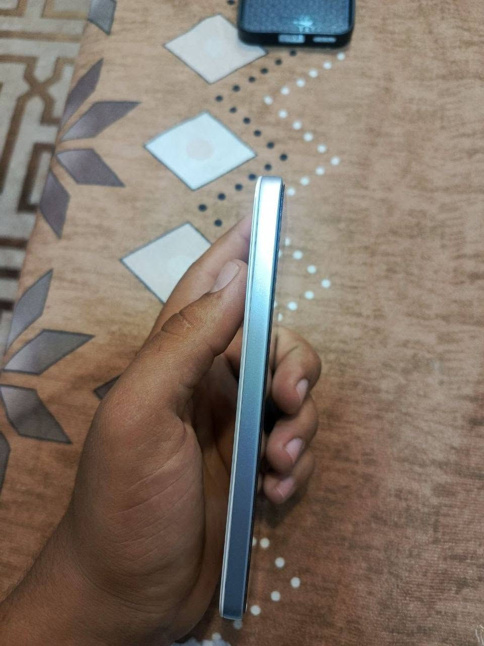 السلام عليكم جهاز تكنو بوفا 7 الترة 5G للبيع جهاز نضيف جداً ما داخل تصليح أبد ذاكرة 256 عشوائية 12+12 ملحقات كاملة كارتونة وشاحنة كامرة 108MPتردد الشاشة 144HZ بطارية 6000ملي أمبير شحن لاسلكي  السعر425 وبي مجال مكاني كربلاء ***********
