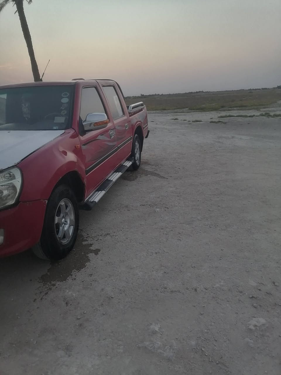 السلام عليكم سياره فتون لبيع موديل ٢٠١٣ سياره جديده مكينه نظيفه كير نظيف كهربيات كله شغاله باتري جديد تواير جديد مداور ثاني اليوم سعر خاص رقم تلفون ***********
