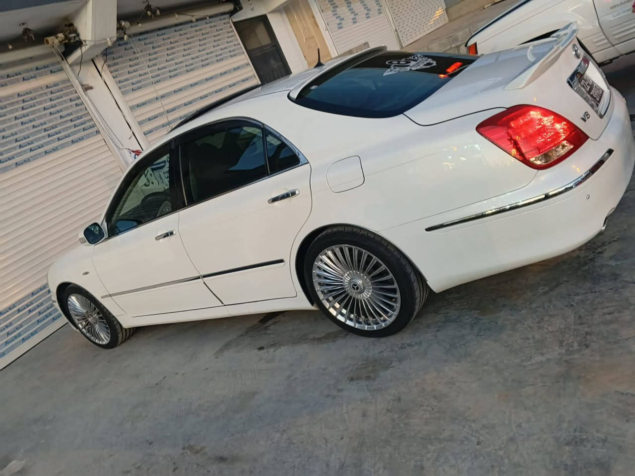 ماجيستا • ٢٠٠٧ • سلايد