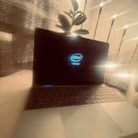 لابتوب • مقفلة