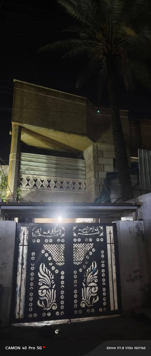 البيع بيت مساحه 120متر مكان الشعب رقم الهاتف ***********
