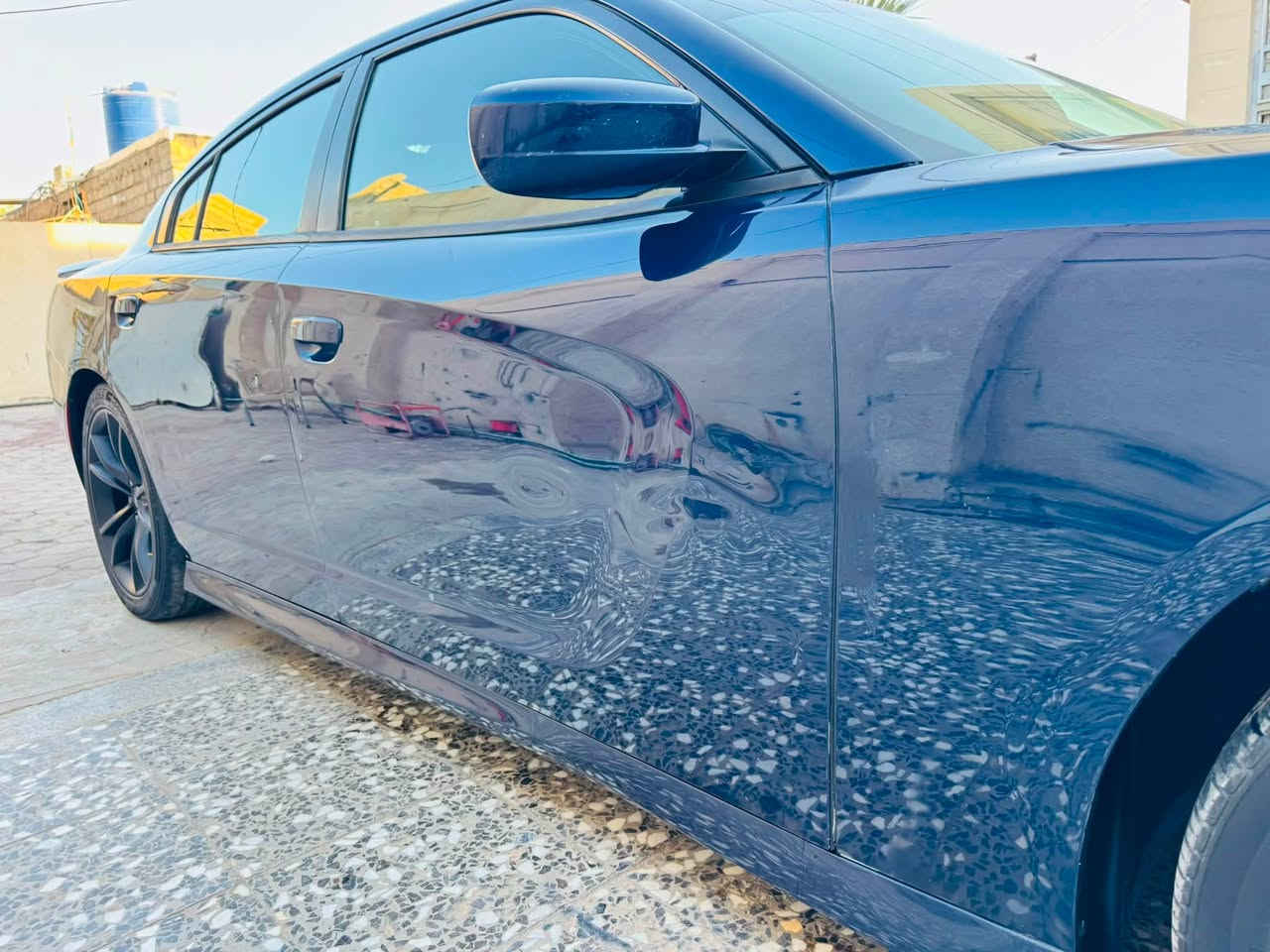 السلام عليكم لاتصال *********** السعر 153 جارجر موديل 2015 اصل رقم بغداد دولي مواصفات SXT توويل كندي بيها جاملغ وبنيد سونار مرفق ماشيه 150 محرك 3600 السيارة حلوه وجاهزة كير ومحرك بحالة جيدة تبريد تدفئه حداديه جيده السعر 153 مكان السياره كربلاء المقدسة
