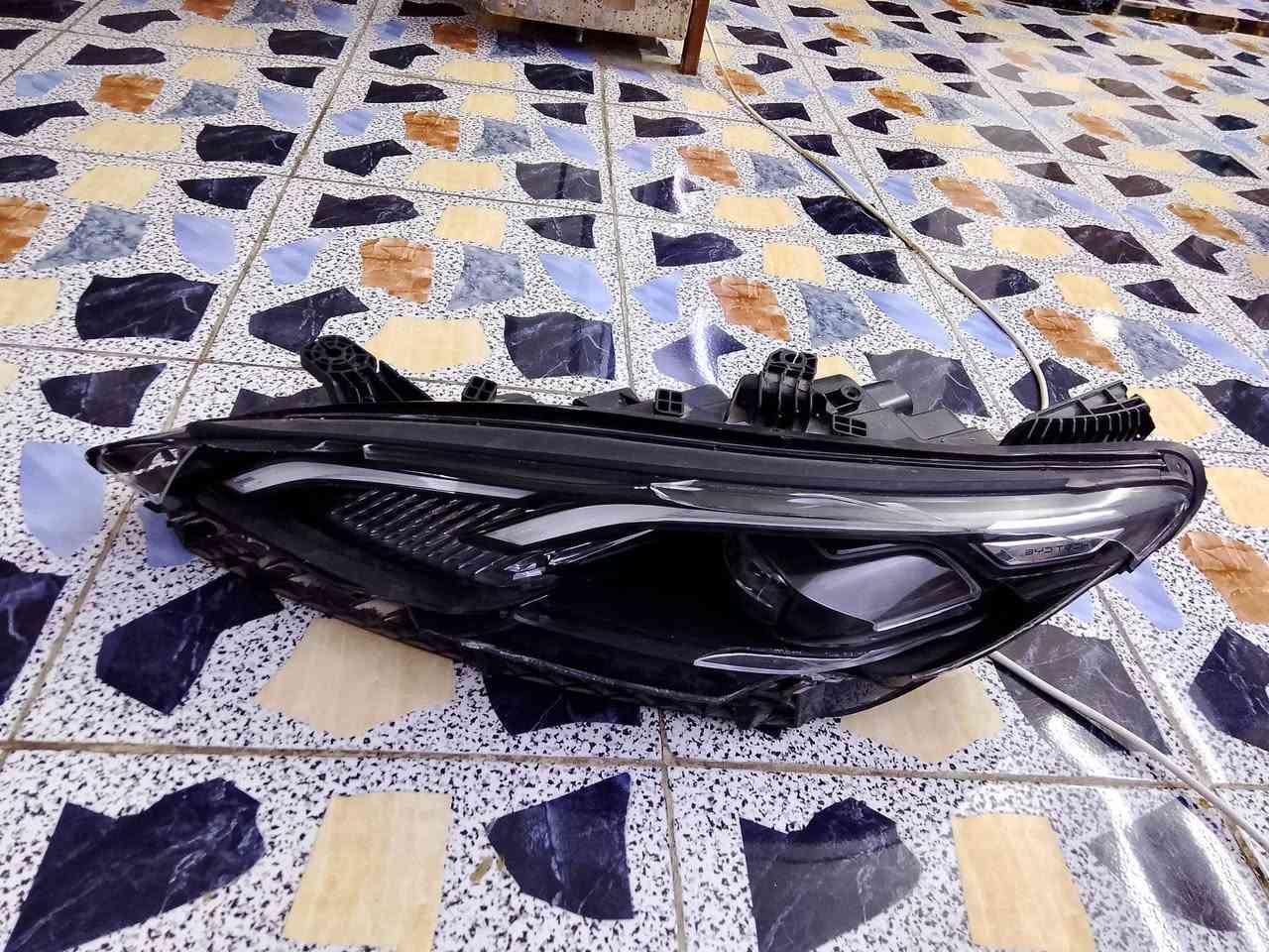 مازدا ٥ • صفحه يسار • بغداد