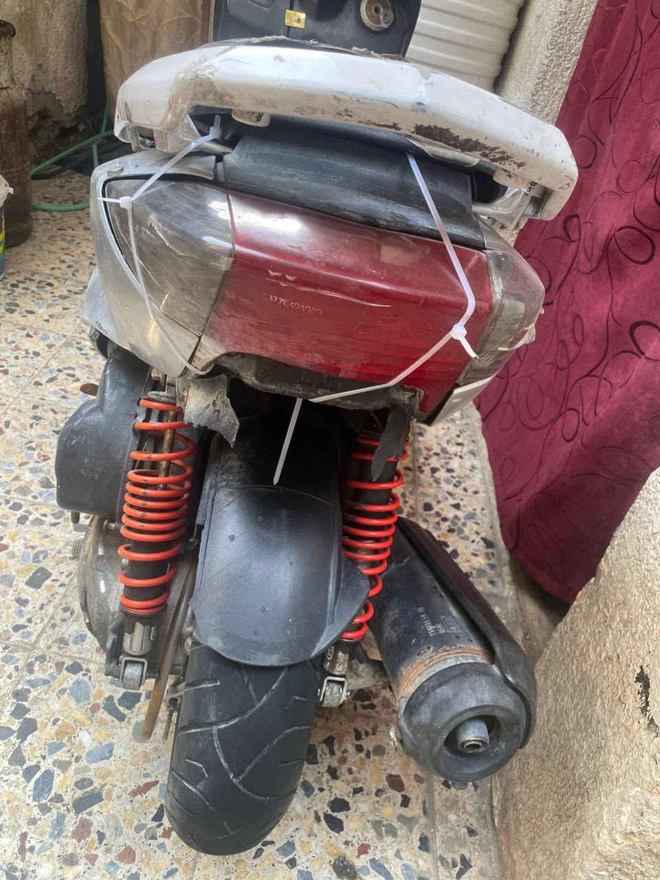 سلام عليكم عدي سكنس مكينه جديده لاتنقيص ولاتبخير دراجه خير من الله كهرباياته كلهه شغاله سلف هندر اشاير عالي ناصي سكن طوافه شغاله بيهه شعله تشك الكاع مكينه بلاديه تخم تاير كلجات جدد اصليه رايدهه ٣٢٥ وبيه مجال مكاني شعب رقمي ***********
