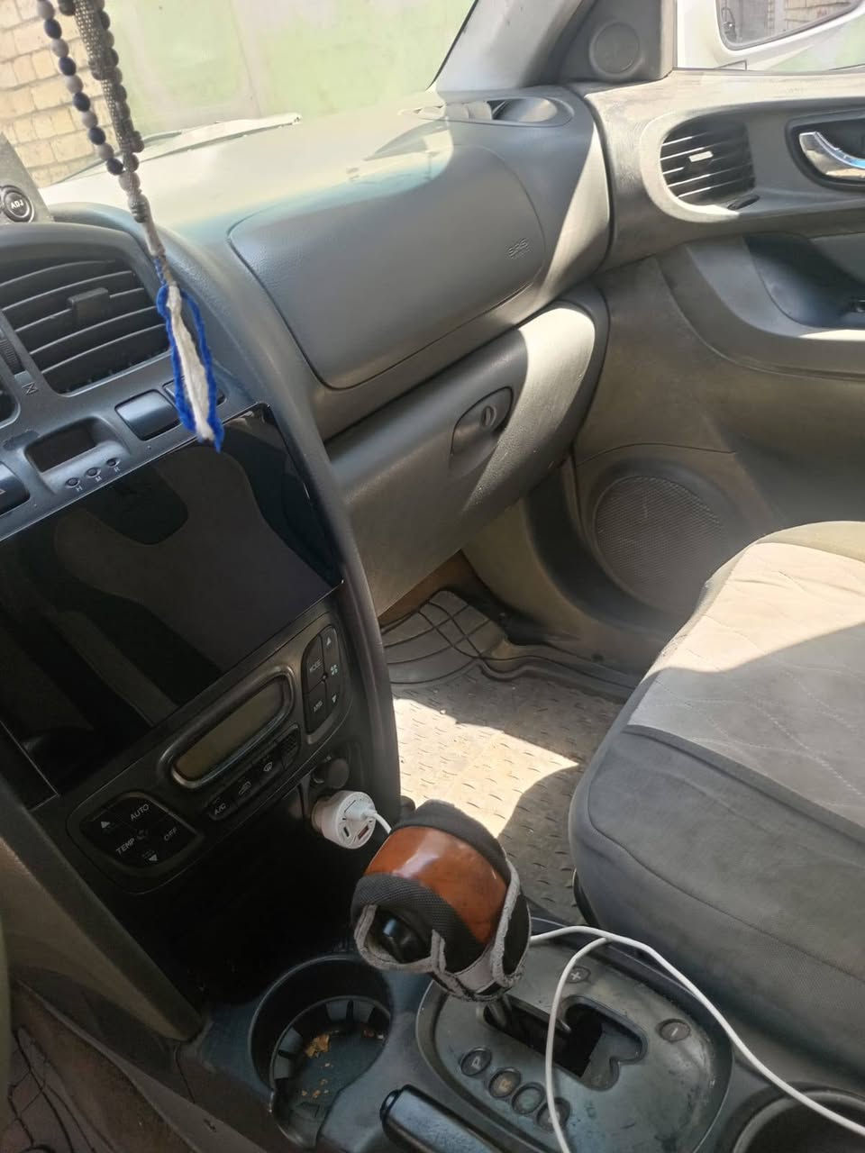 هونداي سنتافيا  بغداد  ٦  سلندر  كير محرك جيد جدا  كهوبائيات كلها تشتغل  سنتر لوك شاشه  وكامره خلفيه بانورما مري الجوانب كهرباء  موديل ٢٠٠٢  اي نقص ما بيها عدا  الليك في بوري التبريد السعر  ٧٠ قابل للتفاوض
رقم بغداد الدولي 
المكان بغداد 
الرقم : ***********
هونداي سنتافيا  بغداد  ٦  سلندر  كير محرك جيد جدا  كهوبائيات كلها تشتغل  سنتر لوك شاشه  وكامره خلفيه بانورما مري الجوانب كهرباء  موديل ٢٠٠٢  اي نقص ما بيها عدا  الليك في بوري التبريد السعر  ٧٠ قابل للتفاوض
رقم بغداد الدولي 
مكان السيارة بغداد
الرقم ***********
