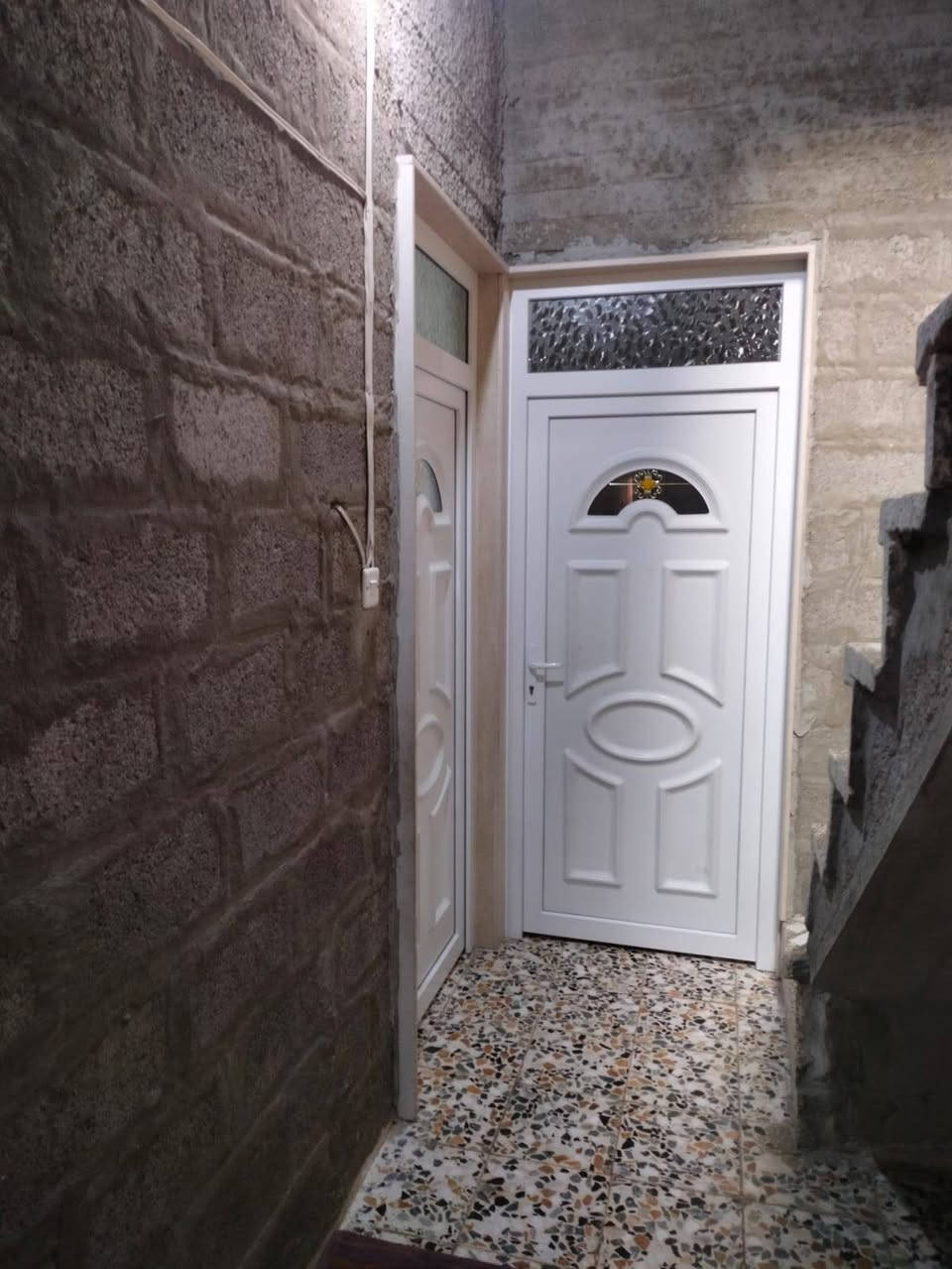 دار للبيع كارت بلديه حي السماح قرب بانزيخانه المشاعل مساحه ١٢٠ متر
غرفتين نوم استقبال هول مطبخ بيتونه كبيره

بيت مرتب بس يعوزه جص

السعر ٤٥ قابل لتفاوض
***********
***********
