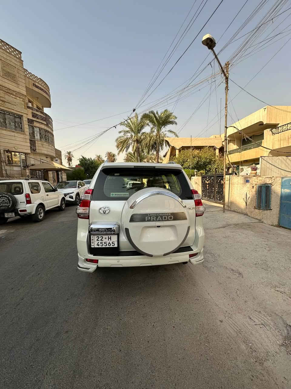 السلام عليكم للبيع برادو vxr رقم اربيل  موديل 2017حساس امامي خلفي لايت زنون ٦ سلندر مكينه ٤٠٠٠ بسمي السعر30 التحويل ثاني يوم للستفسار ***********
