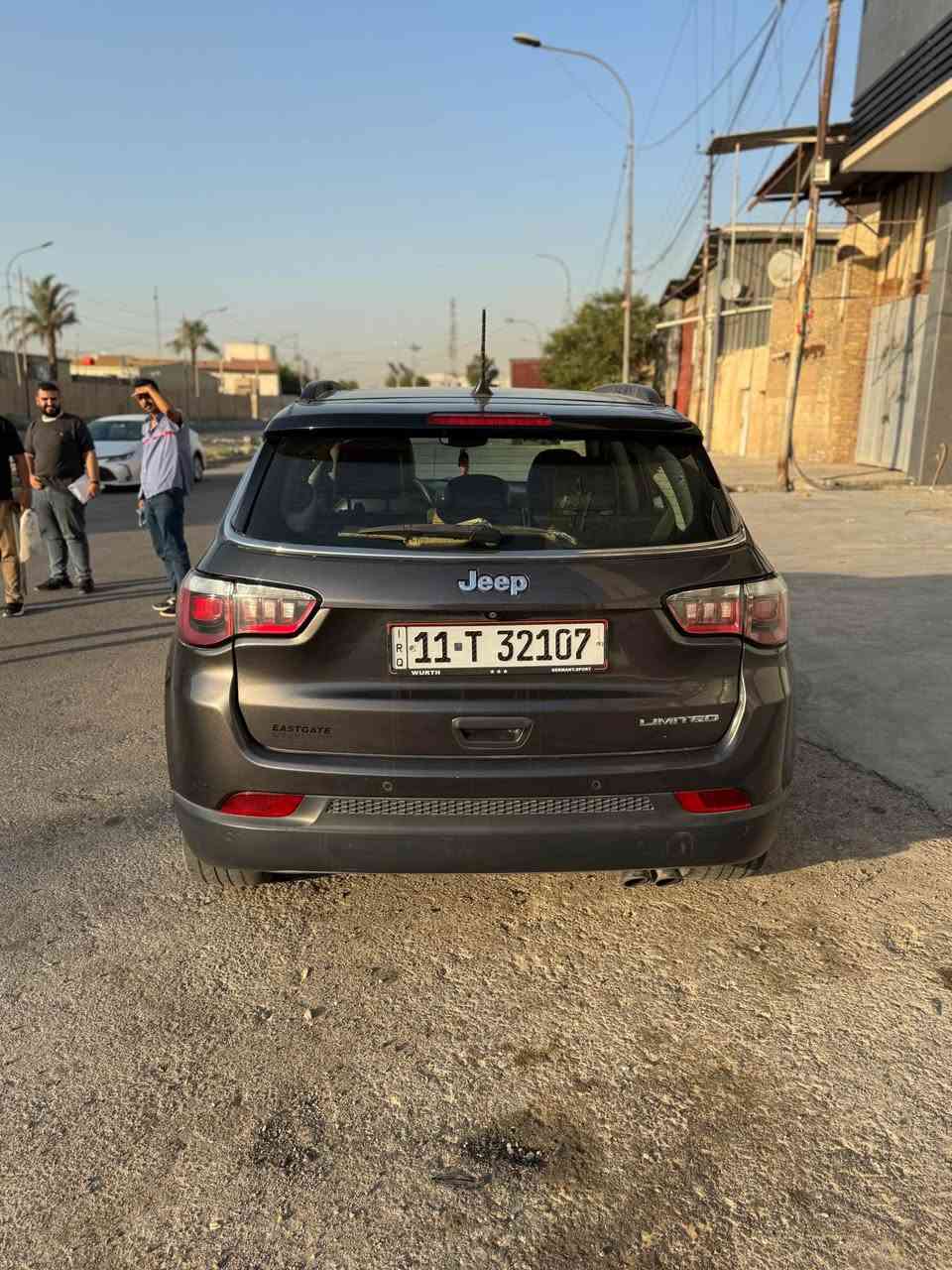 السلام عليكم
جيب كومباس ٢٠١٨ فول مواصفات لمتدد
مكينه ٢٤٠٠ كير ٦ نمر تو ويل
رقم جديد سنويه 2031
حادثه موضح بصور حادثةكلش بصيط 
وبدل مكينة شرط الفحص إذا مو فول مرجوعه 
وبيه سونار 
وقبل كم يوم وكف تبريد يمكن غاز 
مواصفات 
جنطه كهرباء
هيتر كشن سايق وكشن الصدر ستيرن هيتر
كشن السايق كهرباء
بصمه تشغيل بصمه بيبان تشغيل عن بعد
سايد بريك بصمه
تبريد قطعتين
مثبت سرعه 
رادار خلفي رادارات جوانب 

سعره 115 وبيه مجال بسيط 

‎الاتصال ***********
مكان السياره بغداد  الدوره وإذا تجي الصبح تفحص بلوزيريه الصناعيه موجود لل6 المغرب بغداد, العراق
