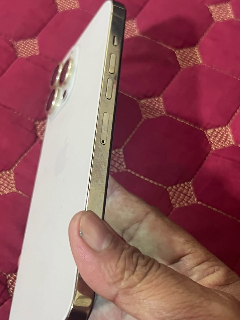 13بروماكس جهاز مبدل شاشه وبطاريه وكامره فيس ايدي متوقف كله شغال لون ذهبي ذاكره 256 السعر 340 مكاني بغداد الكرخ***********
