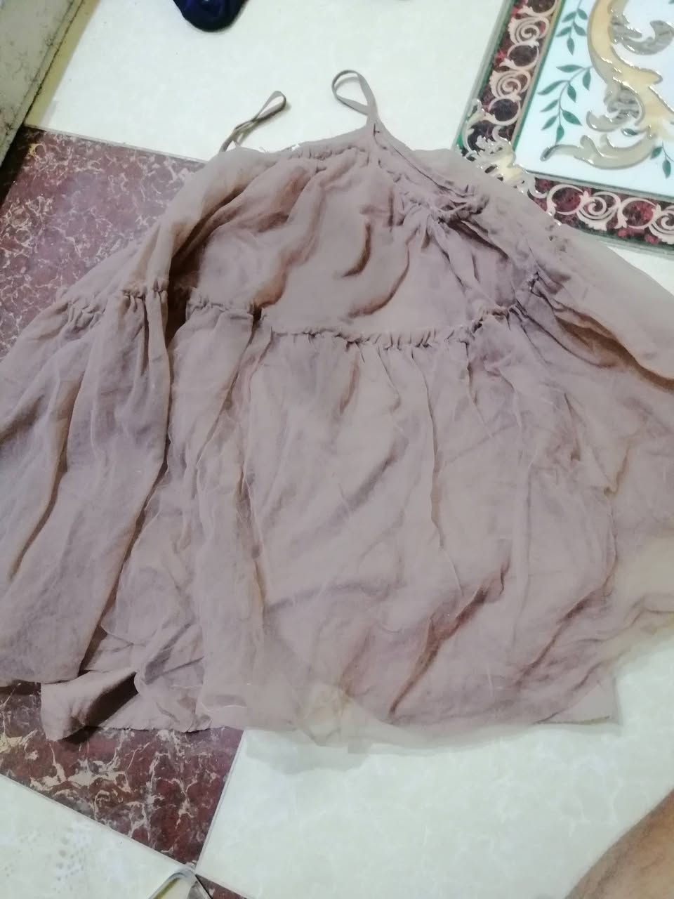 ملابس اطفال فقط
شي ان مامستخدم 
مرتبات حيل مخلوط ولادي وبناتي وبي شتائي هم بجايم وهوديات
 (((فحص امام المندوب اذا ماعجبوك او يختلف بالعدد او مو نفس التصوير ارفضهم)))
 واكو اكثر من قطعة بجيس واحد محسوبة قطعة وحدة العدد اكثر من 150 قطعة ب115 مع التوصيل تطلع عليك القطعة ب600 دينار بيع بالف بيها خير من الله باقي التفاصيل خاص او واتساب ***********
