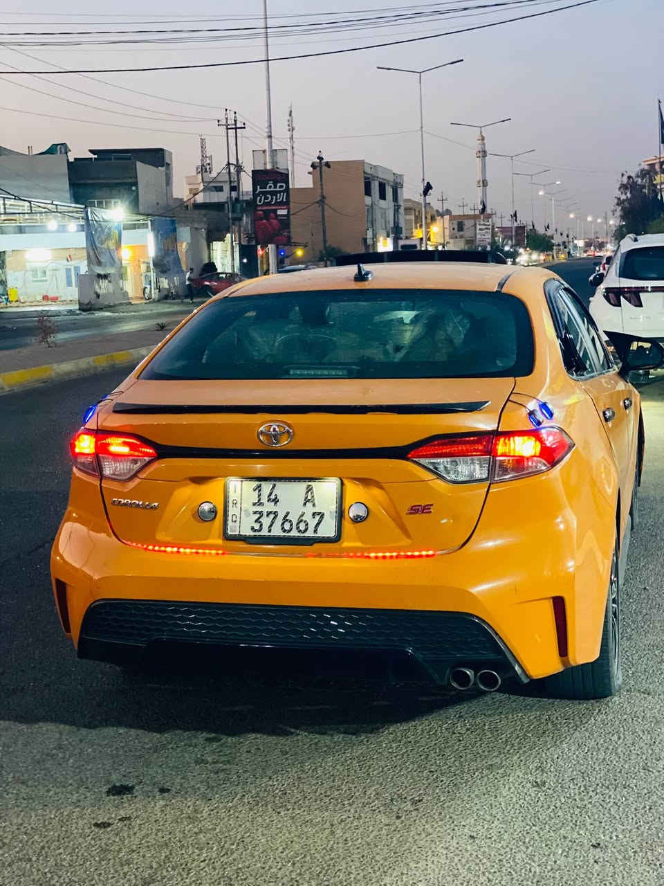 للبيع بـ سعر مناسب 130$وبيها مجال

كورلا موديل محرك 2000 رياضي فوول 4سلندر 

موديل 2020 جديده وضع شركه 

لون مميز مشمشي تغير لون لون بلادي نيلي 

ضرر قطعتين بونيد وجاملغ بدون دواخل 

وبيها البونيد طاير ع جام وشويه بيها يم الجام معجون فقط تكم كله مكفول 

سياره صبغ عام تغير لون 

رقم بصره بسمي سنويه لحد 2030 دفتر بنزين 

بشرط التحويل بسمي 

سياره جاهزه بدون اي عيب كير مكينه صدر تايرات دبلات تبريد ثلج ويه السويج 

مراوس ترهم 

وسعرها جدا مناسب 130$وبيها مجال 

عنواني كركوك تسعين 

*********** كركوك, العراق
