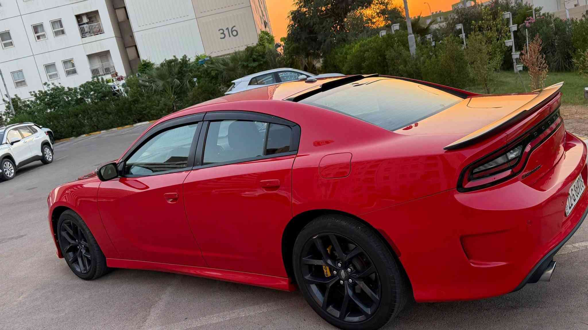 تحيه طيبه...
جارجر وارد أمريكي 
موديل 2021
SXT 3600
تو ويل
مواصفات 
بصمه 
تشغيل عن بعد 
كشنات كهرباء 
كشنات حضن 
شاشه كامره 
حساسات خلفيه 
السياره جدا نضيفه
تخم تاير 
صدر أمامي خلفي جديد 
محدثه كت كامل بنيد ودعاميات
ماشيه ٧٦م
صور الحادث والسونار بالمنشور 
السعر ١٩٥ وبيها مجال للشراي 
العنوان بغداد بسماية 
***********
