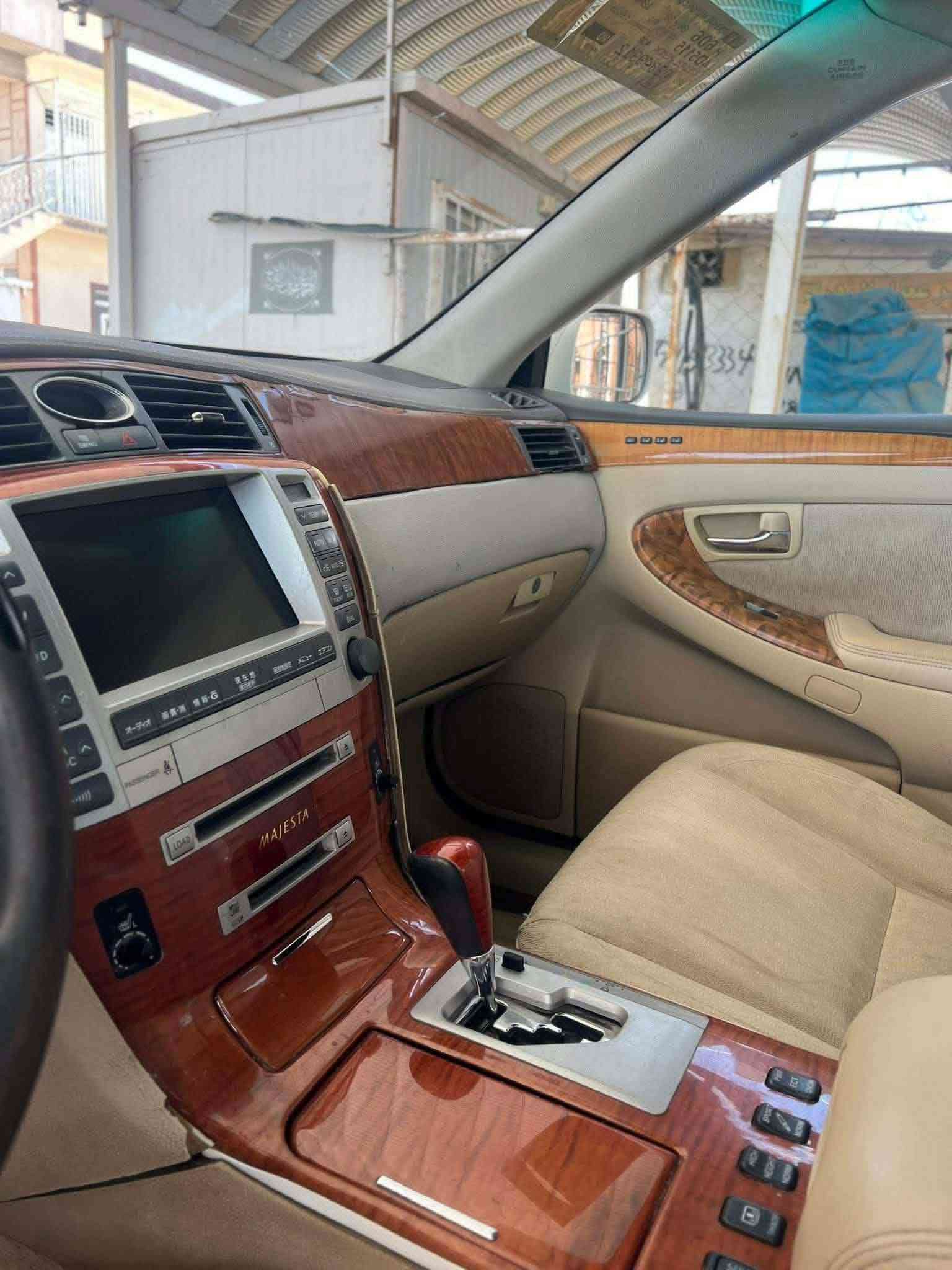 سلام عليكم ماجسته 2005كلك كلك أدوات السياره خير من الله كير ومكينه مكفولات حداديه جديده تايرات جدد تبريد ما يشتغل  السعر 33مكان السياره بابل ***********

نص مكتوب في الصور:
- 7711173334