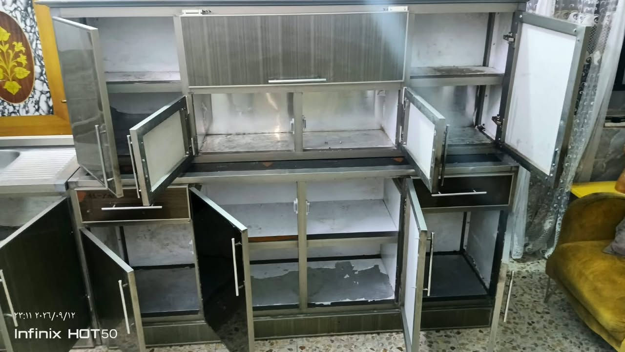 للبيع تزكام درجه اولى نضيف مابي اي ضرر قياس مترين والسنك متر شراي يتفضل خاص مكاني بغداد حي اور رقم الهاتف بي واتساب ***********
