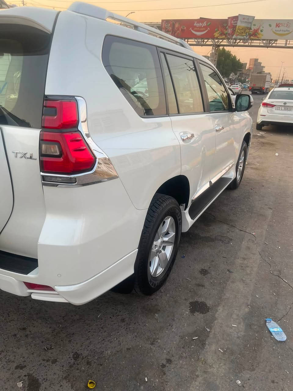 السلام عليكم برادو 2019 رقم بغداد ماشيه 54 سياره جيده مواصفات ثلاجه سلايت كشنات جلد سنويه مجدده 2031 هزه جديد السعر 38 الف دولار TxL اتصال *********** عنوان السكن بغداد
