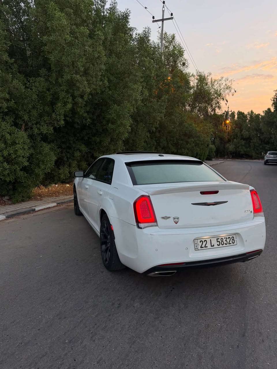 كرايسلر 300S (أوباما) 2020 للبيع
الموديل: 2020
الفئة: 300S
الوكيل: هارلم
الممشى: 148000 كيلو متر
الموقع: النجف
الرقم : اربيل 
مكفوله كفاله عامه 
حاله السياره جيده جدا
السيارة 
محرك وجير وإيرباك بشرط، غير مفتوحة
لا تحتاج أي مصروف السياره جاهزه من كلشي
المواصفات
فل مواصفات (وكالة هارلم)
مقاعد جلد
تشغيل ودخول ذكي (بصمة)
شاشة معلومات وترفيه
كاميرا خلفية
حساسات
مثبت سرعة
أوضاع قيادة
بنوراما سقف
نظام صوت مميز
مواصفات أخرى حسب فئة الوكالة
رقم الهاتف ***********

السعر 290$وبيه مجال
