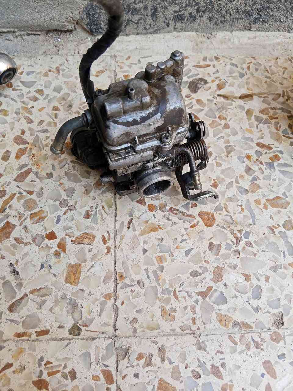 ماكس • تفصيخ • كابريتر