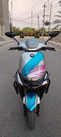 شحن • ٦بطاريات • ٣٠٠٠واط