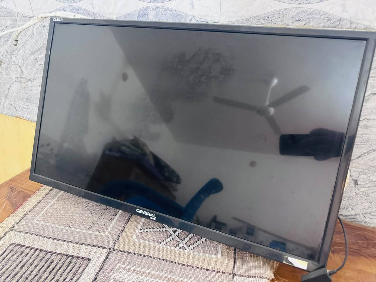 قيم بما يرضي الله واخذ
البوفيه تسكام شغل درجة اولى 
المروحه شغاله ونظافته 95‎%‎ 
الشاشه بيه عطل
مكاني كربلاء ***********
