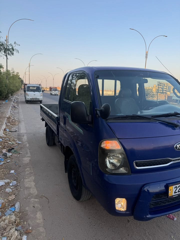 السلام عليكم للبيع كيا بنكو ادوات ادوات موديل ٢٠١٢ كير اوتماتيك مكينه 3000 مسكر السياره جديده بعدهي اخت الزيرو ما بيها نقص لو برغي كير محرك حداديه كله كفاله تبريد ثلج متوئمه ارقام وسنويه شرط الحاسبه حصه كاز وين ما جان تفول السعر 47 ورقه ***********
