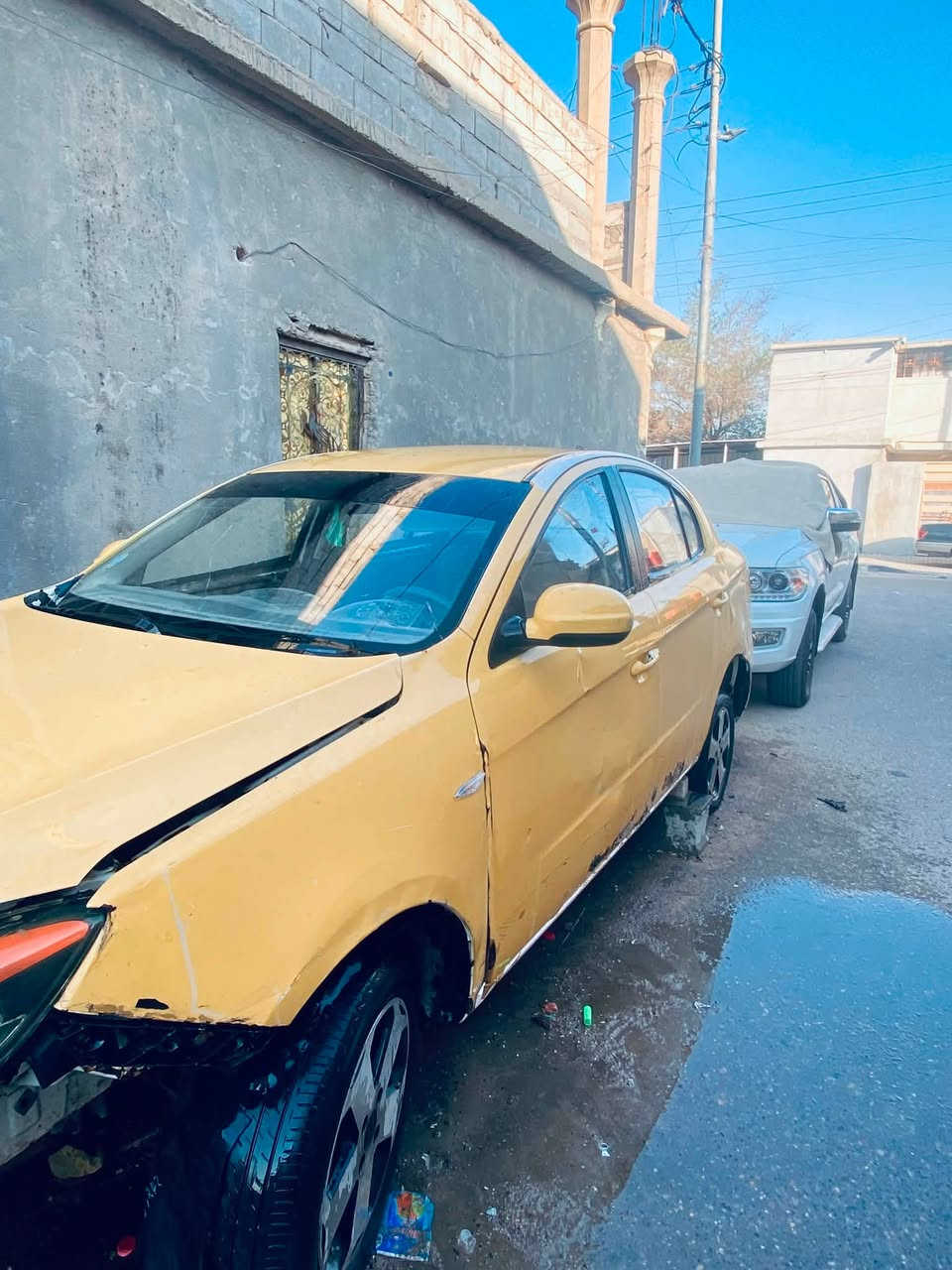 السلام عليكم سياره فاو مديل٢٠١٤ سياره كير مكينه ستوني شادهن والدعامية مالتهة موجودة السياره بيهة شاشة وكامره السيارة سابقن جانت تشتغل وكفن بيهة الكهربائيات وعفتهة بعد ماشغلتهة عليهة 660مال هيئة يوكعن من سعر السيارة المكان بصره خمسميل قرب ملعب جيل الثورة ابيع كوم حديد صاحب السيارة يريد تحويل السعر١٥بيه مجال ***********
