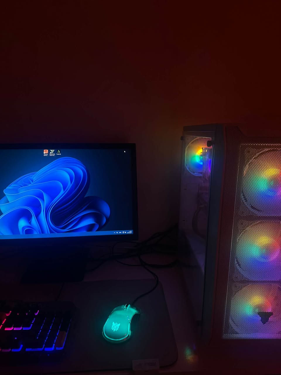 جميعة PC كاملة للبيع 🔥

🖥️ المواصفات:
• CPU: Ryzen 5 5400
• Motherboard: MSI MS-7B84
• RAM: 16GB DDR4
• GPU: MSI RTX 3050 8GB
• Storage: 1.5TB
• شاشة Samsung 75Hz
• كيبورد + ماوس
• سماعة 🎧
• Mouse Pad 🖱️

💰 السعر: 800,000 دينار

📍 الموقع: ميسان ويوجد توصيل

📞 للتواصل: *********** واتساب فقط

