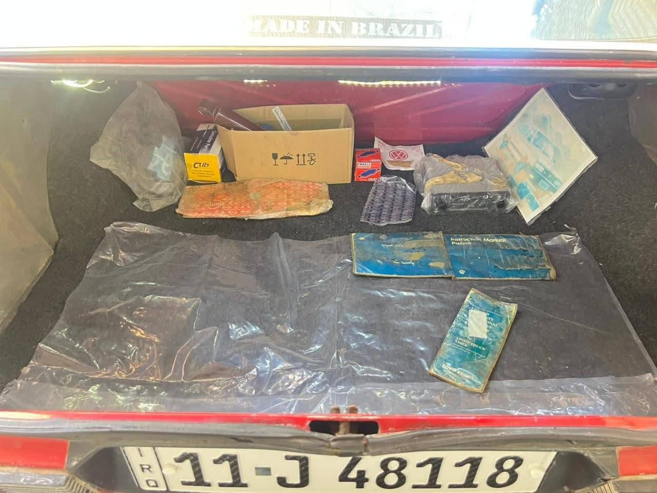 مرحبا للبيع برازيلي رقم دولي بغداد باسمي وهزه جديده على وضع الشركه ماشيه فقط ٨٧ الف كلها علبلاد موديل 1986 دكت جاكوج مابيها وعليها اضافات مسجل حديث ومسجلها البلادي موجود كير ٥ نمر وكيرها البلادي موجود ومروحه إضافية وي التبريد سعرها مناسب علق ١ يوصلك خاص والشراي يجي ومارجعه *********** متوفر وتساب بغداد, العراق
