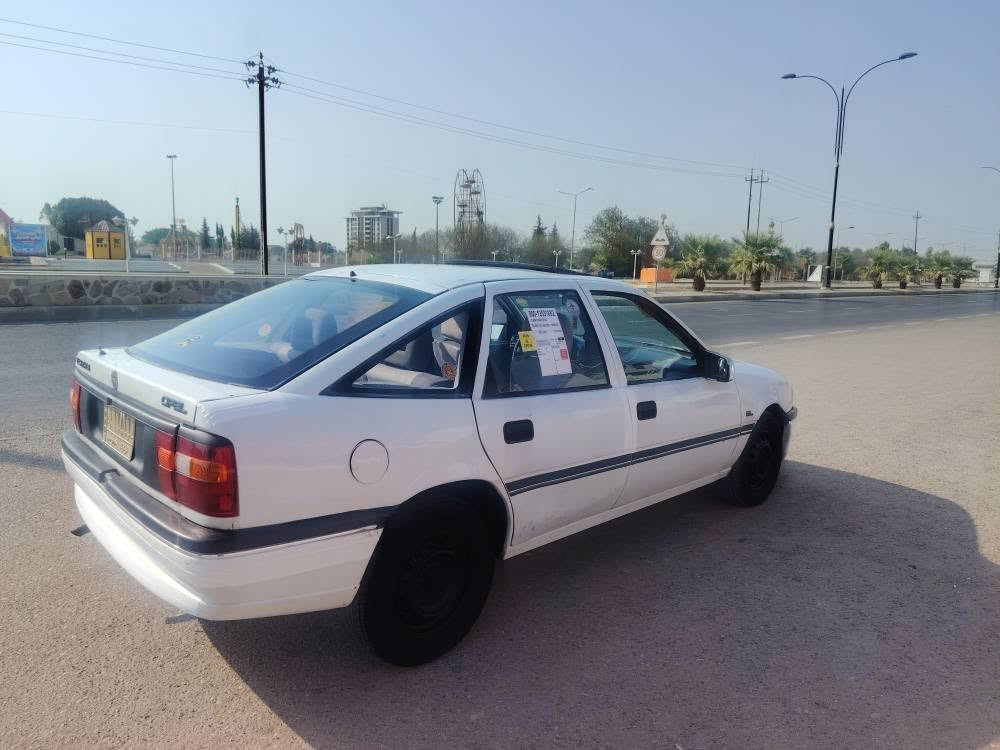 سياره اوبل فكترا موديل 91حجم18كير اوتاماتيك سياره نظيفه جدا كولشي مابي شرط بدون ضربه سنويه مشروع وطني منتهي من2025 بي دفتر بنزين كهربائية كلها شغال تخم صدر جديد سعر 32وبي مجال بسيط عنوان كركوك رقم هاتف *********** كركوك, العراق
