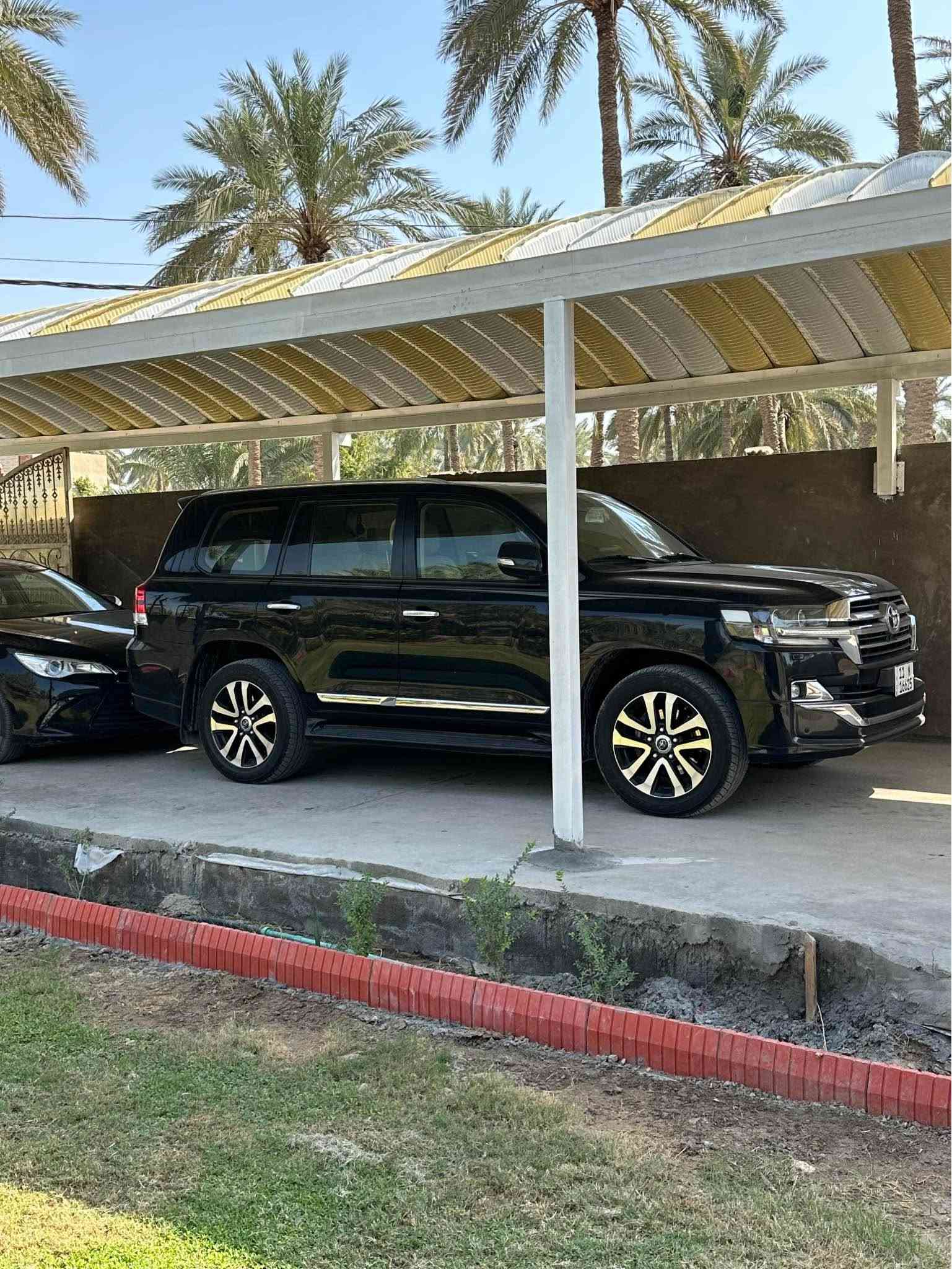 لاندكروز كراند تورنك • ٢٠١٩ • رقم بغداد